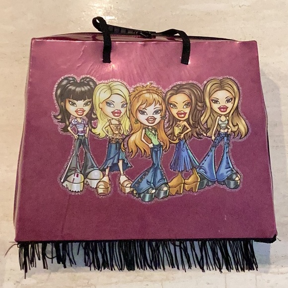 Bratz Dolls & Case & Clothes Lot Of 5 Doll Vintage Collectibles Collection Set - Picture 9 of 16